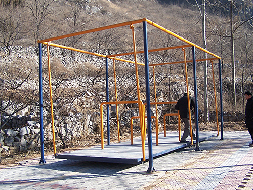 福建拓展训练器材｜摇摆高低横木
