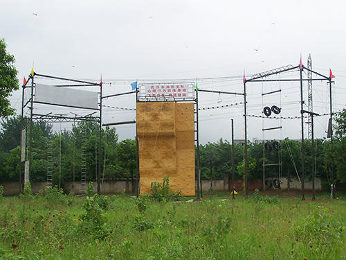 福建心理行为训练器械｜心理行为训练场建设｜空中断桥